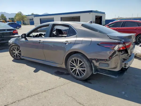 4T1G11AK6MU577241 2021 TOYOTA CAMRY - Image 2