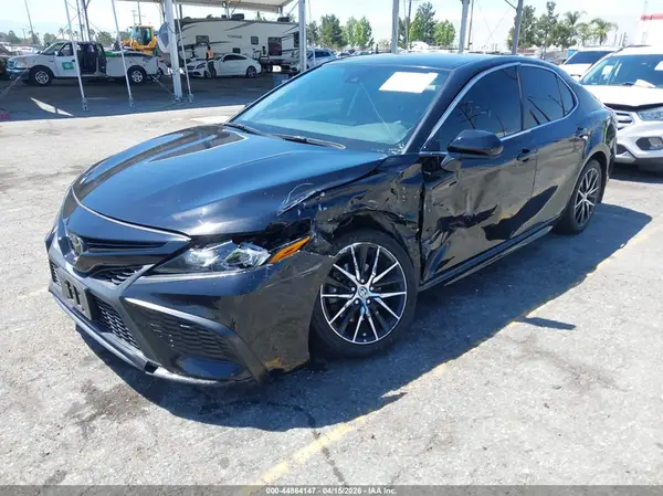4T1G11AK6MU580446 2021 TOYOTA CAMRY - Image 2