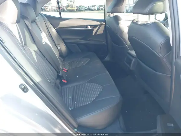 4T1G11AK6MU583475 2021 TOYOTA CAMRY - Image 8