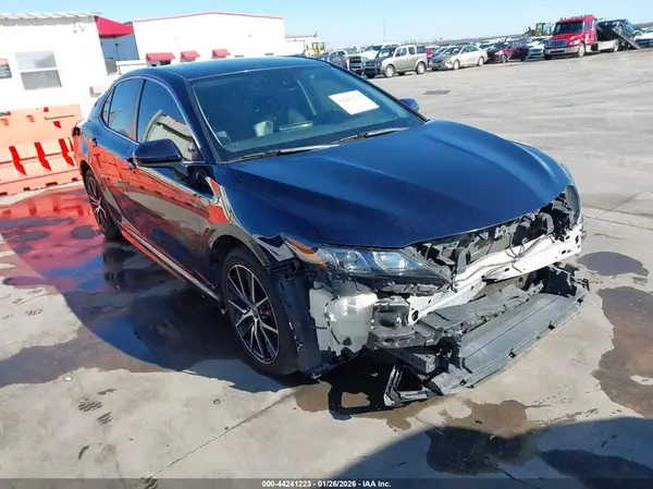 4T1G11AK6MU585047 2021 TOYOTA CAMRY