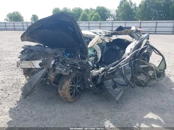 4T1G11AK6MU587476 2021 TOYOTA CAMRY - Image 2