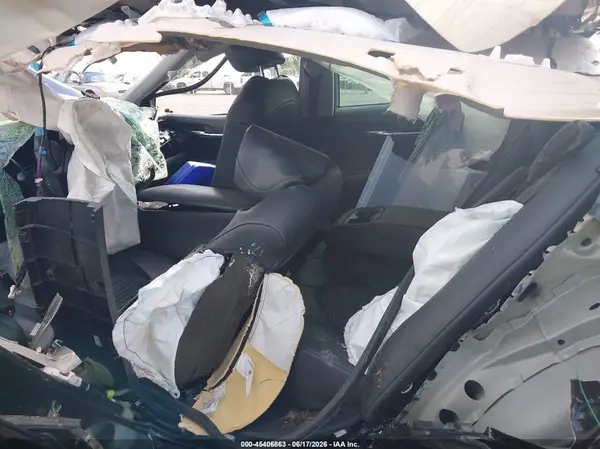 4T1G11AK6MU587476 2021 TOYOTA CAMRY - Image 8