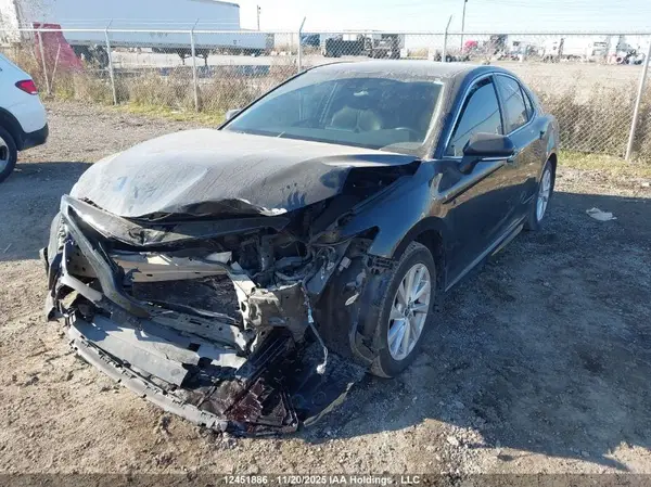 4T1G11AK6MU589616 2021 TOYOTA CAMRY - Image 2