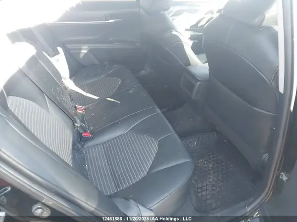 4T1G11AK6MU589616 2021 TOYOTA CAMRY - Image 8