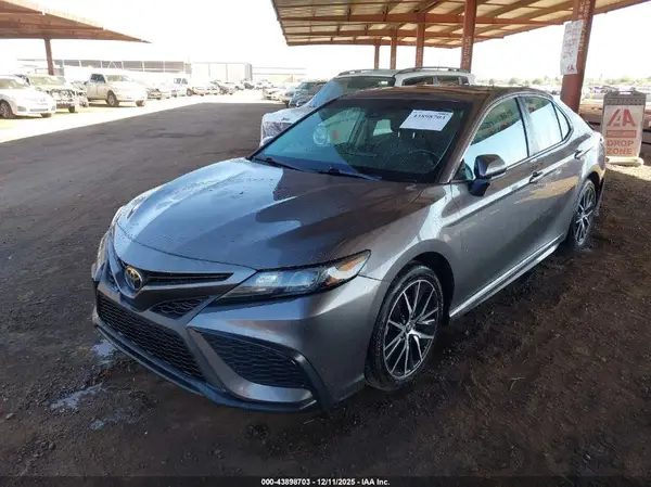 4T1G11AK6MU593598 2021 TOYOTA CAMRY - Image 2