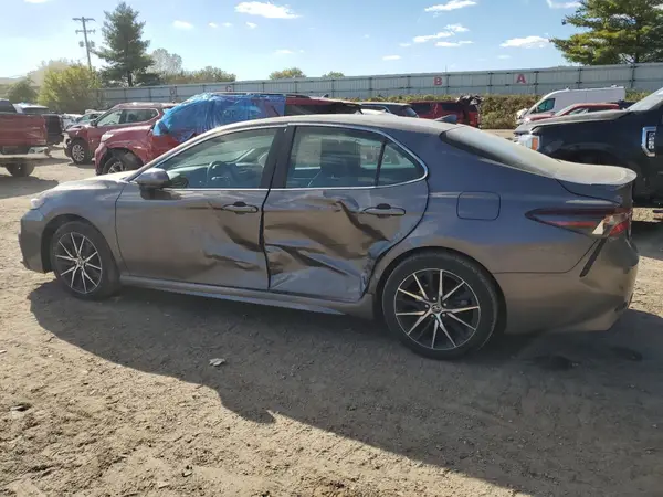 4T1G11AK6MU599725 2021 TOYOTA CAMRY - Image 2