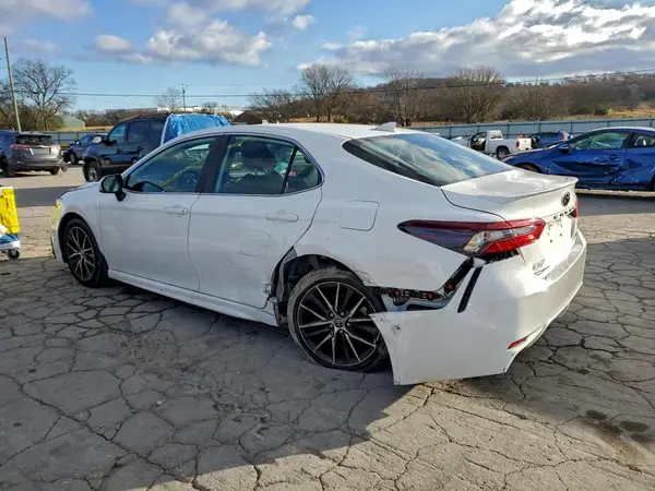 4T1G11AK6MU601828 2021 TOYOTA CAMRY - Image 2