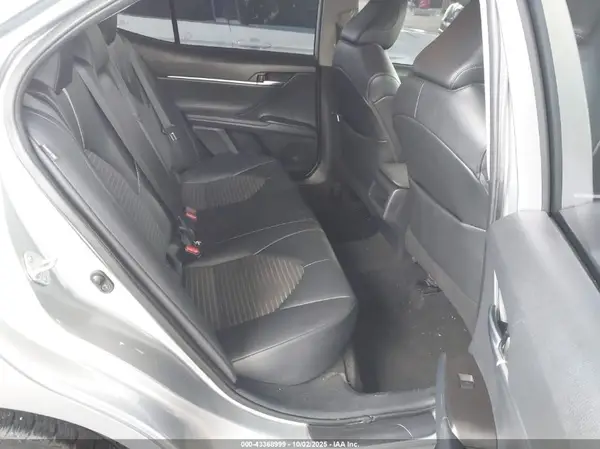 4T1G11AK6MU608827 2021 TOYOTA CAMRY - Image 8