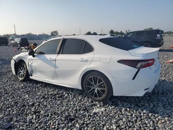 4T1G11AK6MU613185 2021 TOYOTA CAMRY - Image 2