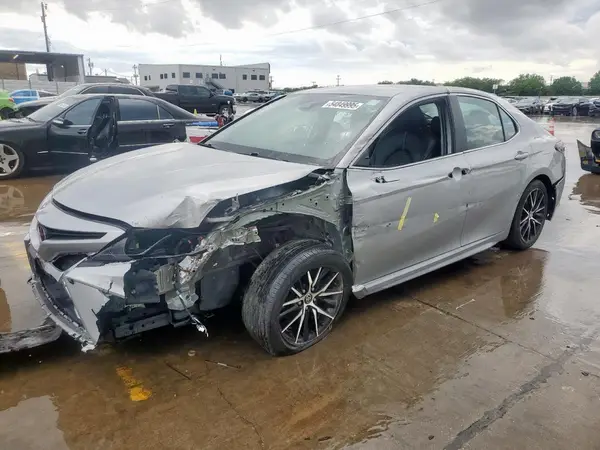 4T1G11AK6NU003482 2022 TOYOTA CAMRY - Image 1