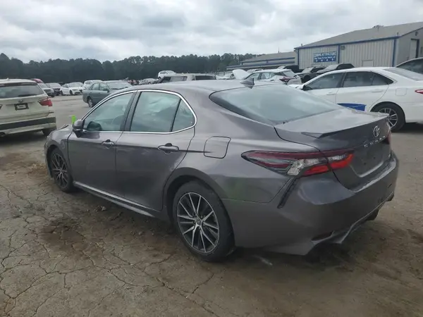 4T1G11AK6NU014370 2022 TOYOTA CAMRY - Image 2