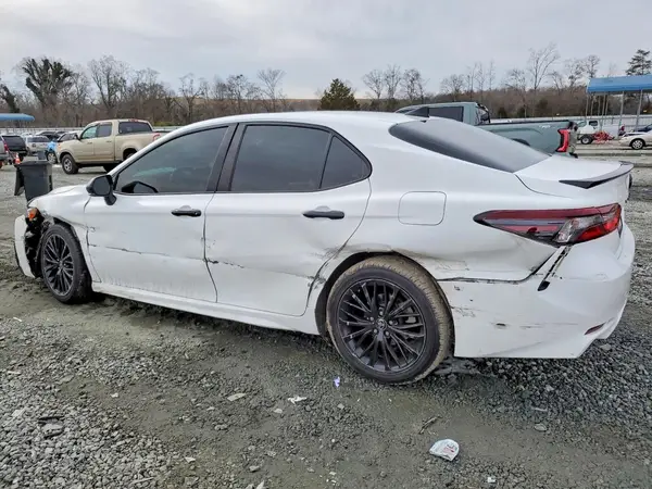 4T1G11AK6NU014434 2022 TOYOTA CAMRY - Image 2