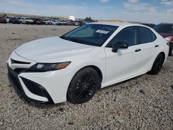 4T1G11AK6NU034876 2022 TOYOTA CAMRY - Image 1