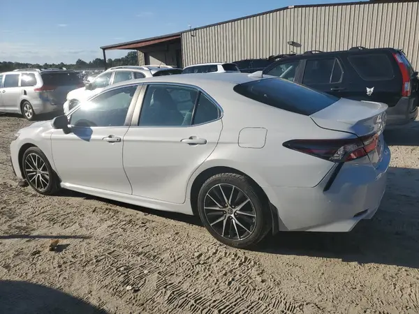 4T1G11AK6NU036482 2022 TOYOTA CAMRY - Image 2