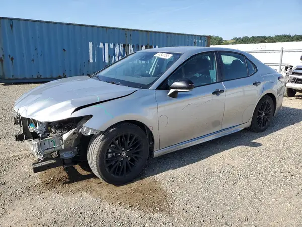 4T1G11AK6NU036658 2022 TOYOTA CAMRY - Image 1