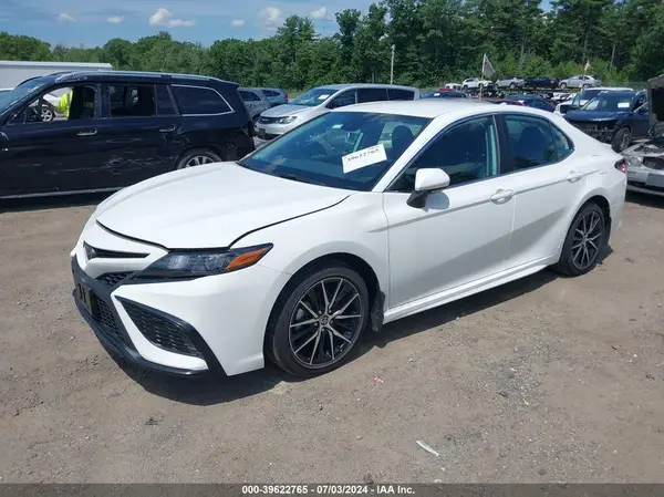 4T1G11AK6NU037275 2022 TOYOTA CAMRY - Image 2