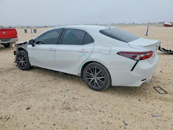 4T1G11AK6NU037776 2022 TOYOTA CAMRY - Image 2