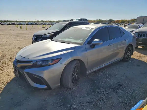 4T1G11AK6NU038989 2022 TOYOTA CAMRY - Image 1