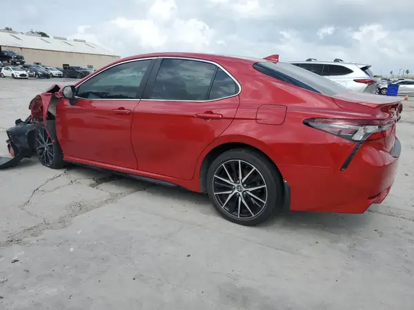 4T1G11AK6NU043142 2022 TOYOTA CAMRY - Image 2