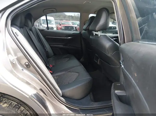 4T1G11AK6NU045960 2022 TOYOTA CAMRY - Image 8