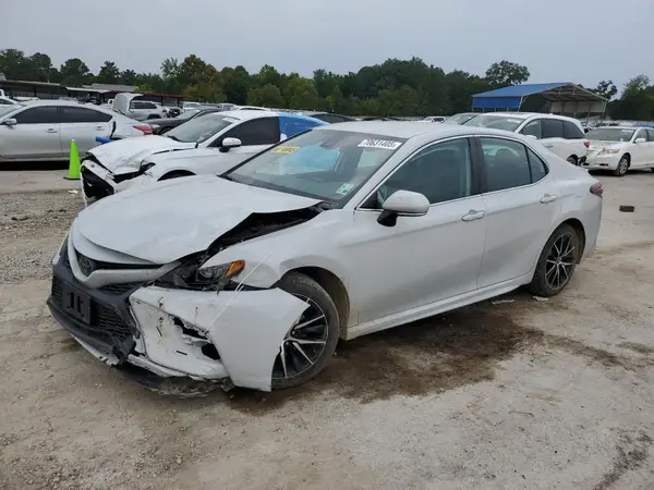 4T1G11AK6NU062533 2022 TOYOTA CAMRY - Image 1