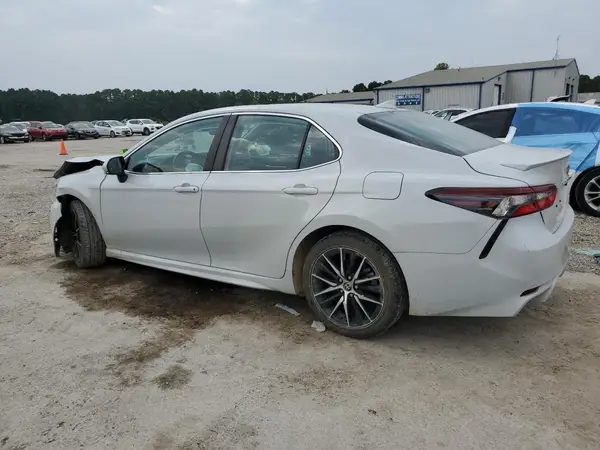 4T1G11AK6NU062533 2022 TOYOTA CAMRY - Image 2