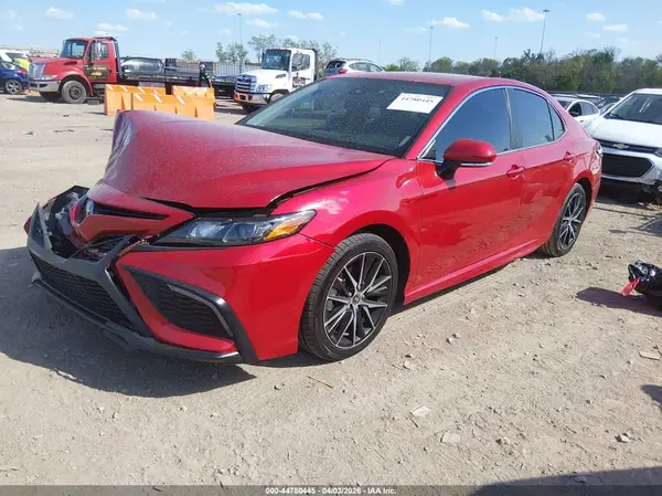 4T1G11AK6NU066453 2022 TOYOTA CAMRY - Image 2