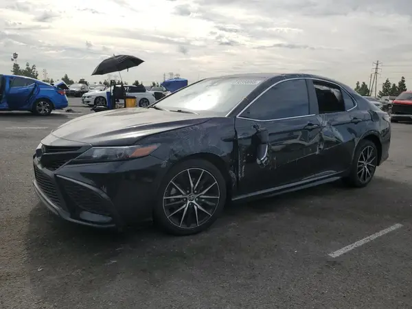 4T1G11AK6NU072639 2022 TOYOTA CAMRY - Image 1
