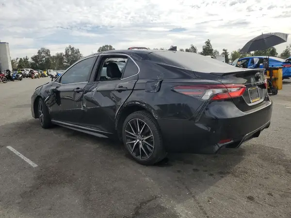 4T1G11AK6NU072639 2022 TOYOTA CAMRY - Image 2
