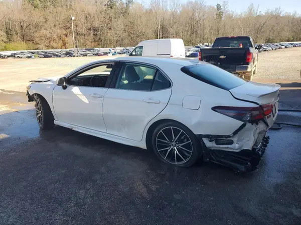 4T1G11AK6NU073192 2022 TOYOTA CAMRY - Image 2