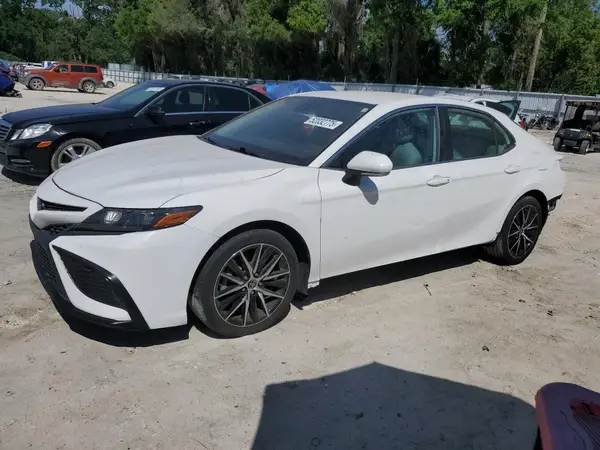 4T1G11AK6NU073287 2022 TOYOTA CAMRY - Image 1