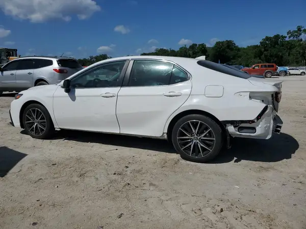 4T1G11AK6NU073287 2022 TOYOTA CAMRY - Image 2