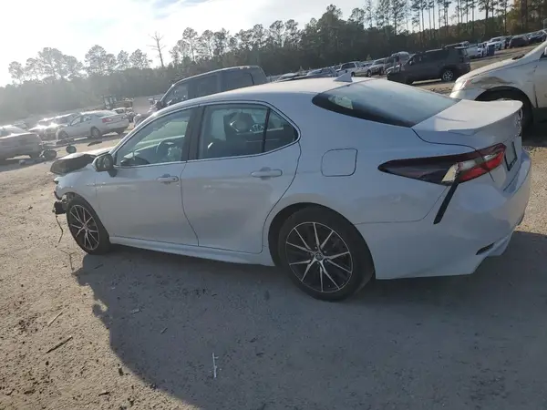 4T1G11AK6NU498704 2022 TOYOTA CAMRY - Image 2