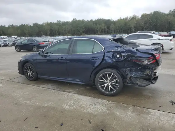 4T1G11AK6NU620512 2022 TOYOTA CAMRY - Image 2