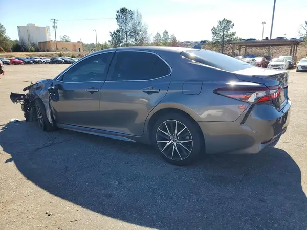 4T1G11AK6NU622146 2022 TOYOTA CAMRY - Image 2