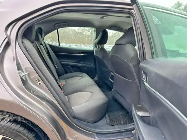4T1G11AK6NU624026 2022 TOYOTA CAMRY - Image 8