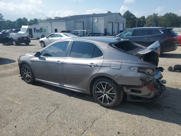 4T1G11AK6NU624401 2022 TOYOTA CAMRY - Image 2