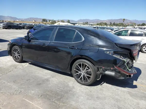 4T1G11AK6NU630585 2022 TOYOTA CAMRY - Image 2