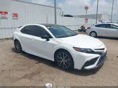 4T1G11AK6NU630621 2022 TOYOTA CAMRY