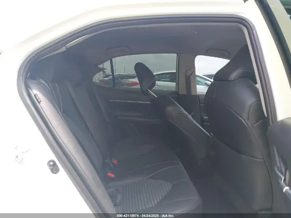 4T1G11AK6NU630621 2022 TOYOTA CAMRY - Image 8