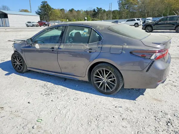 4T1G11AK6NU632188 2022 TOYOTA CAMRY - Image 2
