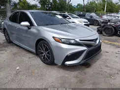 4T1G11AK6NU641747 2022 TOYOTA CAMRY