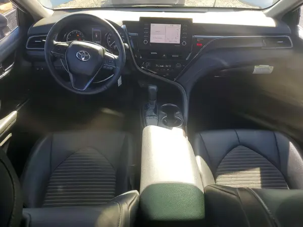 4T1G11AK6NU644213 2022 TOYOTA CAMRY - Image 8