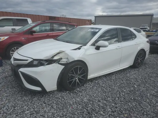 4T1G11AK6NU653106 2022 TOYOTA CAMRY - Image 1