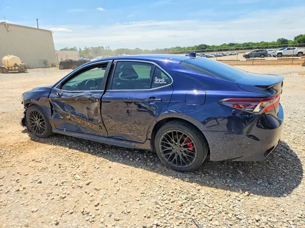 4T1G11AK6NU656054 2022 TOYOTA CAMRY - Image 2