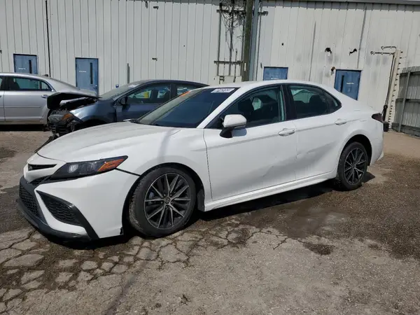 4T1G11AK6NU664266 2022 TOYOTA CAMRY - Image 1
