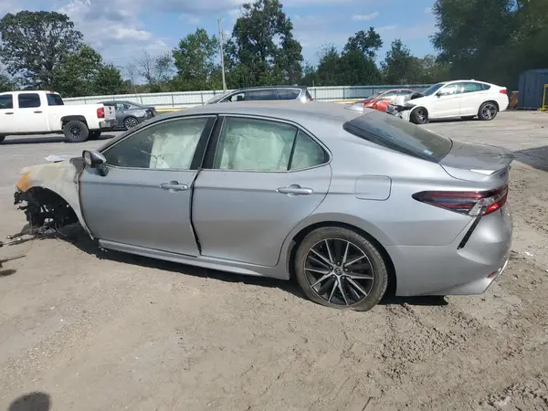 4T1G11AK6NU666759 2022 TOYOTA CAMRY - Image 2