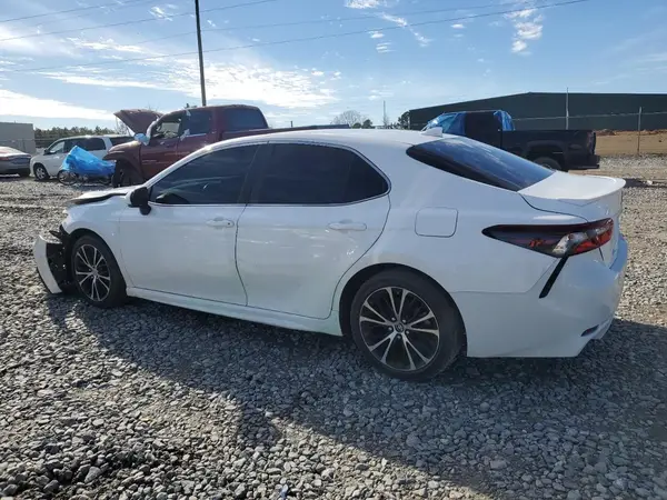 4T1G11AK6NU668477 2022 TOYOTA CAMRY - Image 2