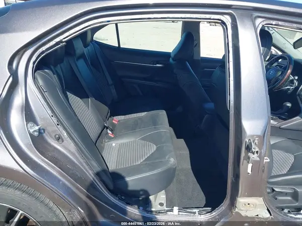 4T1G11AK6NU668611 2022 TOYOTA CAMRY - Image 8