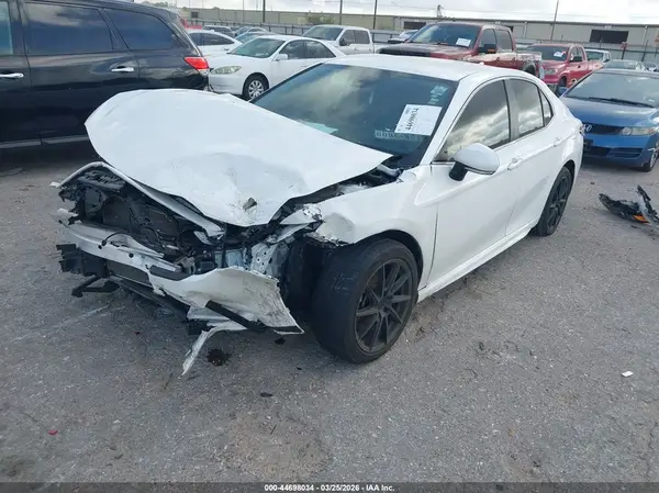 4T1G11AK6NU670455 2022 TOYOTA CAMRY - Image 2